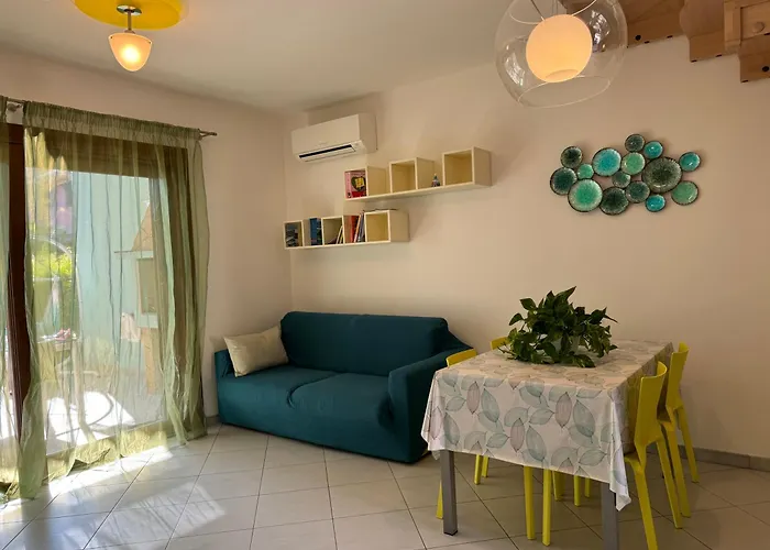 Casa Luna A Porto Pino