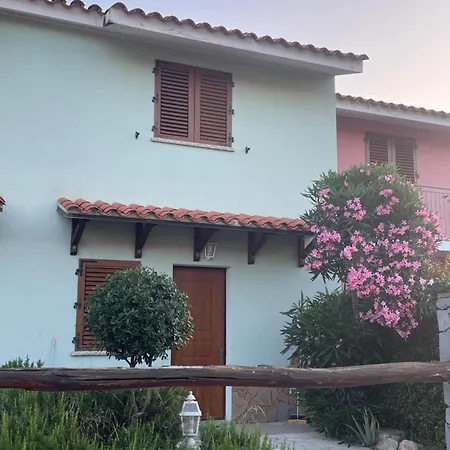 Casa Luna A Porto Pino Exterior photo